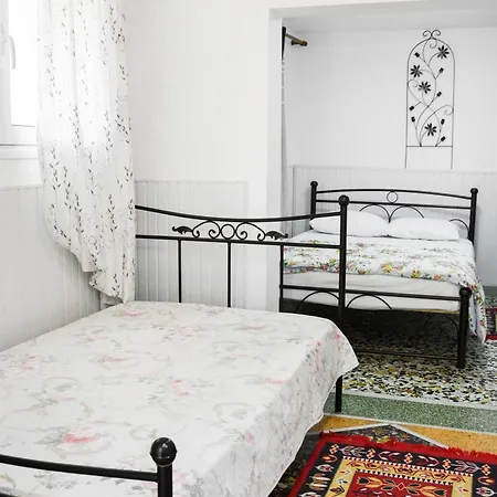 Apartament Rent House Daphne