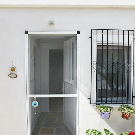 Rent House Daphne Kavala