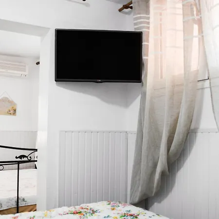 Rent House Daphne * Kavala